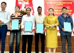 Trao quyết định công bố Tổ dân vận số