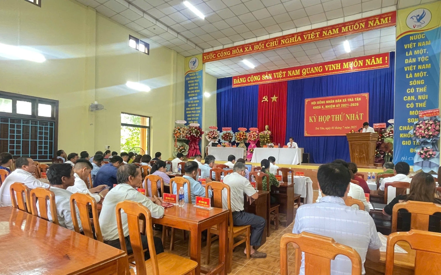 HĐND xã Trà Tân- TP. Đà Nẵng tổ chức kỳ họp kiện toàn tổ chức bộ máy